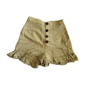 ❌SOLD❌ urban outfitters gingham ruffle shorts